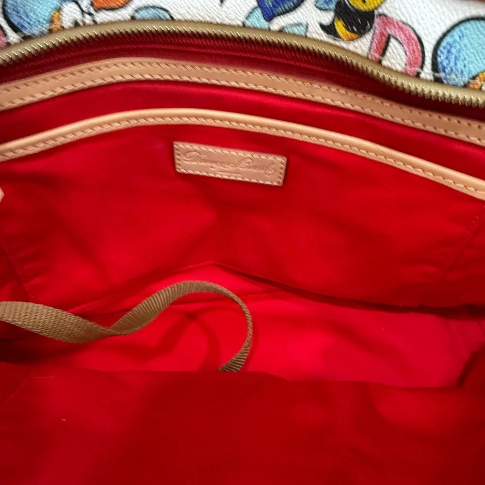 Dooney & Bourke White Bee Print Tote with Tan Trim - Picture 6 of 13